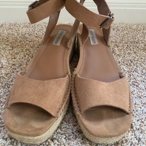 STEVE MADDEN PLATFORM SANDAL